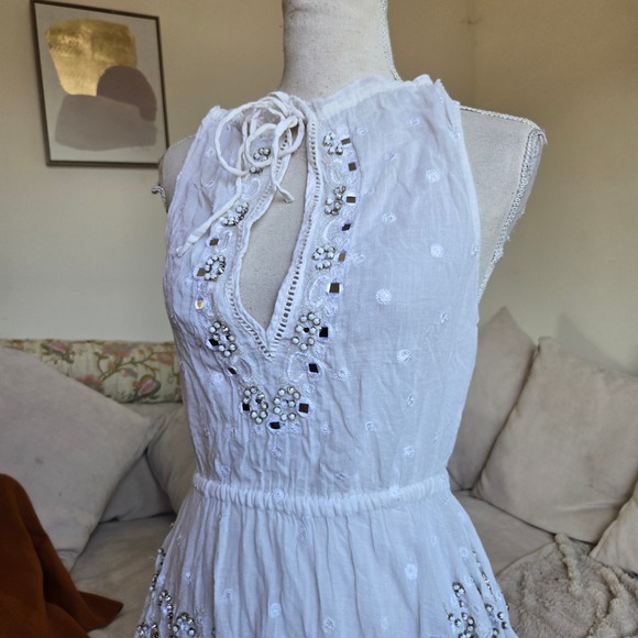 Ecote XS White Embroidered Beaded Embellished Peplum Sleeveless Tank Top - Picture 2 of 10